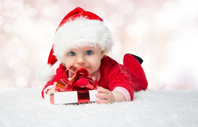 赤ちゃんに贈るクリスマスプレゼント。大人気の初めてギフトを厳選 | 最高のクリスマスプレゼント2022