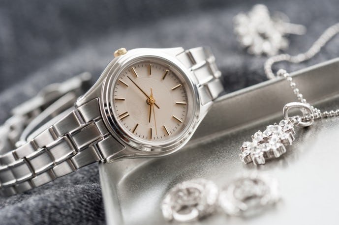 30代女性が喜ぶクリスマスプレゼントに腕時計