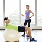 バランスボールのおすすめ10選。効果的な筋トレを実現する人気器具とは | Smartlog