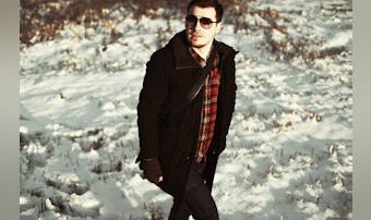 黒ダッフルコートのメンズコーデ術。...