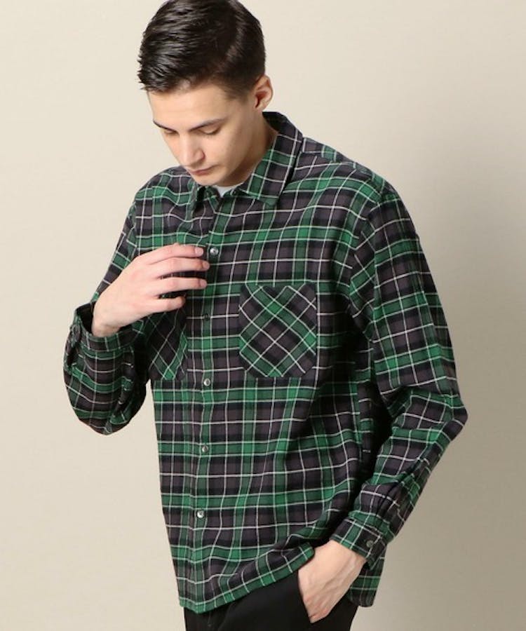緑チェックシャツのメンズコーデ術7選 おしゃれな着こなし方を徹底ガイド Smartlog