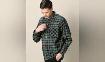 チェックシャツのおすすめコーデ14選 おしゃれなメンズ着こなし術とは Smartlog チェックシャツのおすすめコーデ14選 おしゃれなメンズ着こなし術とは Smartlog