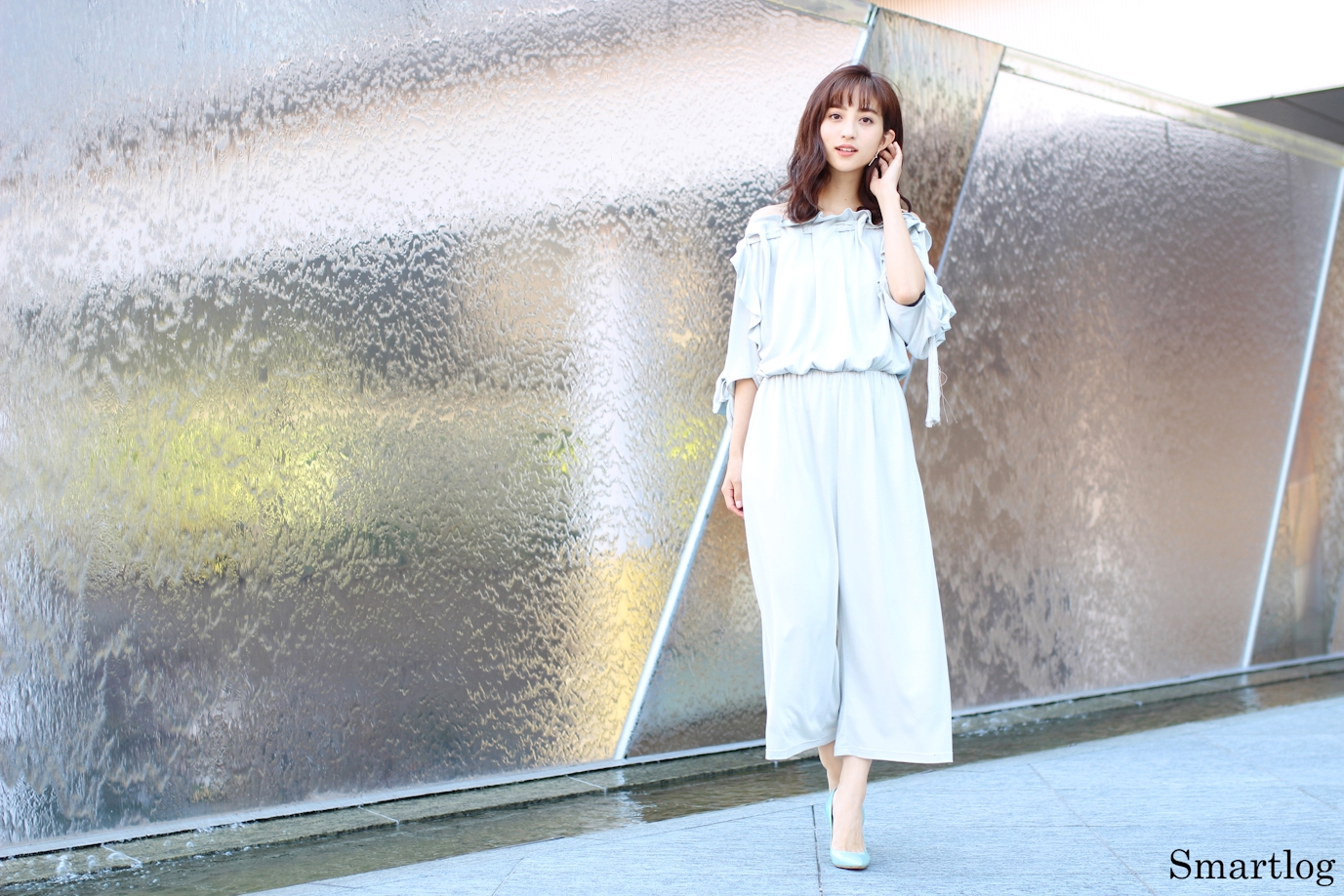 堀田茜モデル