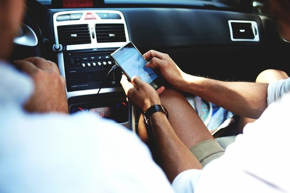 シガーソケットusbのおすすめ7選 車内でスマホを急速充電しよう Smartlog