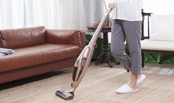 ダイソンのおすすめ掃除機21 落ちない吸引力で部屋の隅々まで綺麗に Smartlog