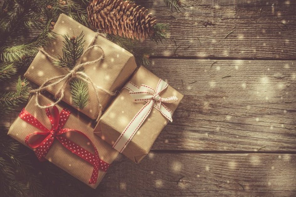 遠距離恋愛中の彼女が喜ぶクリスマスプレゼントTOP5【10代・20代・30代女性の本音】 Smartlog