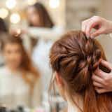「あれ?髪切った?」は、頑張ってヘアセットした女性を侮辱している【褒め上手への道 #11】