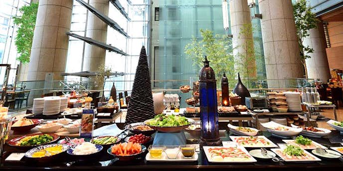 丸の内のクリスマスディナーで行きたい 高級感溢れるレストラン5選 Smartlog 丸の内のクリスマスディナーで行きたい 高級感溢れるレストラン5選 Smartlog