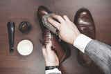 シュークリームで革靴をピカピカに。おすすめ9品＆働く前のお手入れ方法を解説