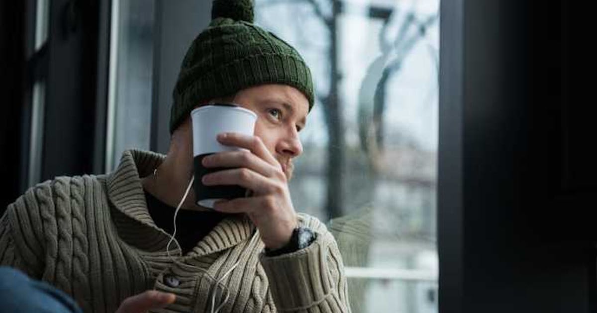 ニット帽で 冬コーデを極める 本当におしゃれなメンズ着こなし15選 Smartlog ニット帽で 冬コーデを極める 本当におしゃれなメンズ着こなし15選 Smartlog