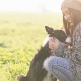 会話中に髪を触るのは「もっと構って欲しいか...