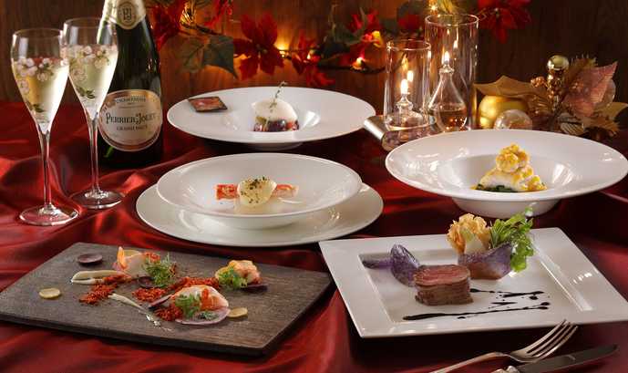 和のイメージが強い京都は、聖夜もア...