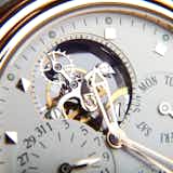 伝統的な『カルティエ』の腕時計。おすすめ人気モデルを特集