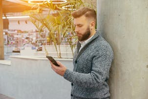 カーディガンのメンズコーディネート術 周りと差をつける着こなし方法とは Smartlog