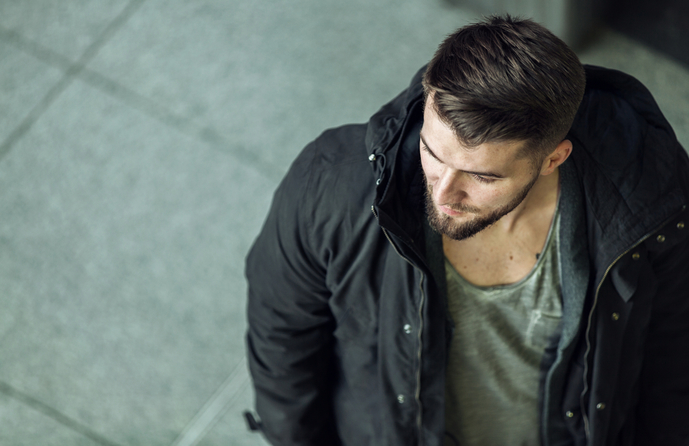 黒のMA-1のおすすめコーデ特集。人気アウターでシックな着こなしに