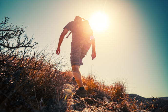 コーデ全体に活力を与える『イースト...