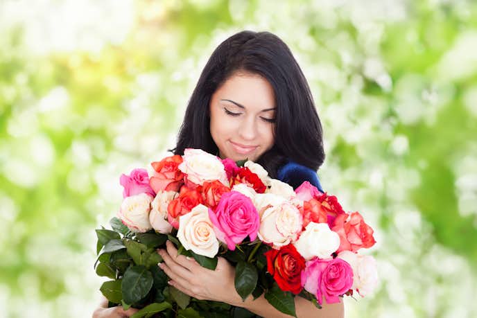 女性が喜ぶお花のプレゼントをシーン別で厳選 誕生日や記念日を一生の思い出に Smartlog