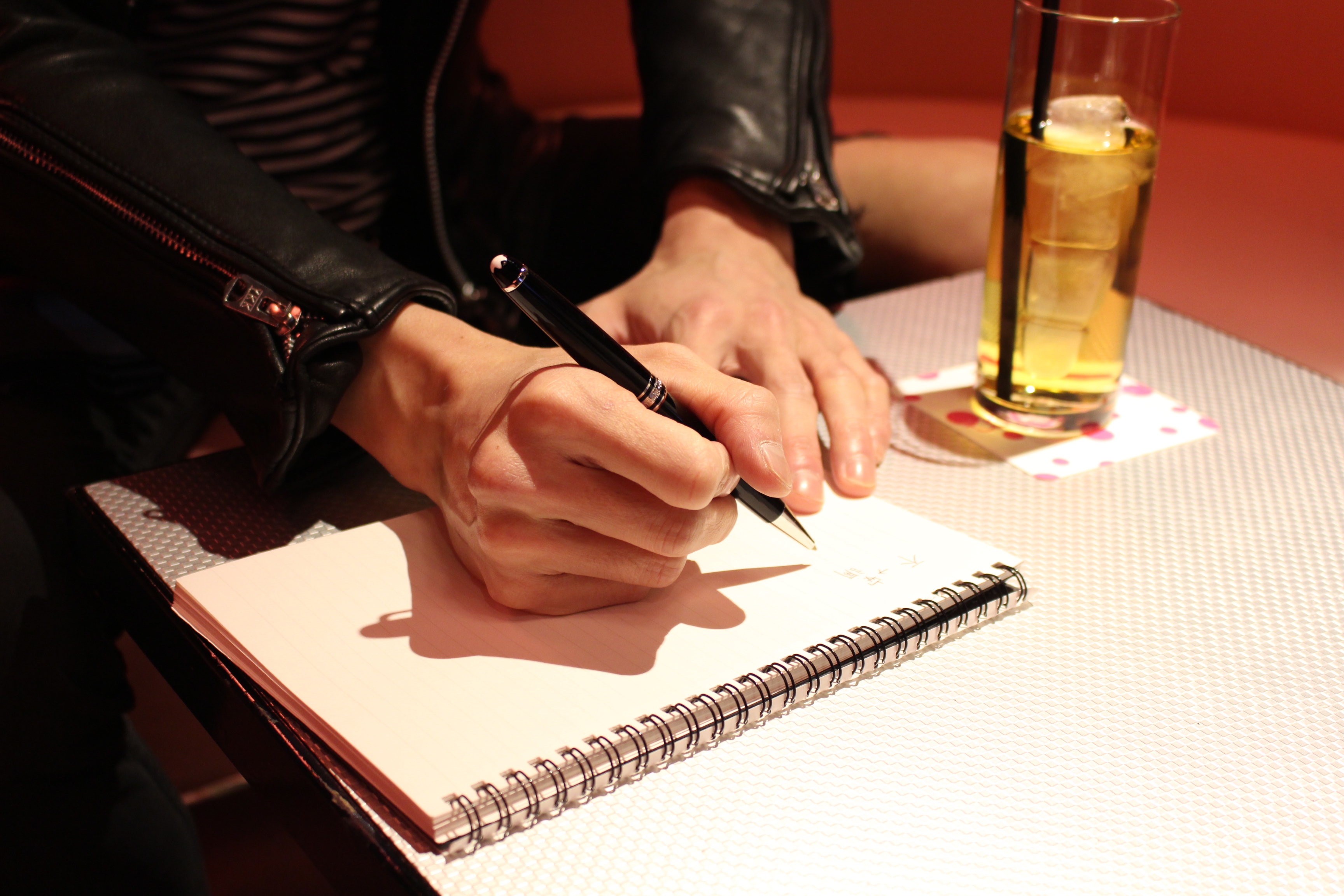 現役ホストが語る 女性にモテるために意識しているコト Smartlog