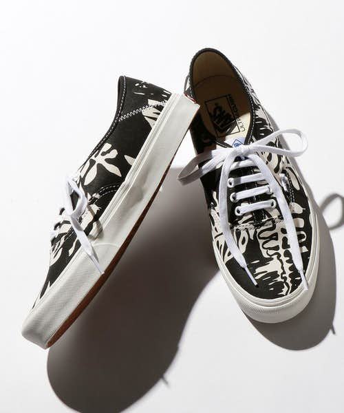 Vansの人気ペアスニーカー特集 休日の何気ないデートを特別な出来事に Smartlog Vansの人気ペアスニーカー特集 休日の何気ないデートを特別な出来事に Smartlog