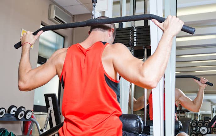 僧帽筋と大胸筋を効果的に鍛えられるトレーニング