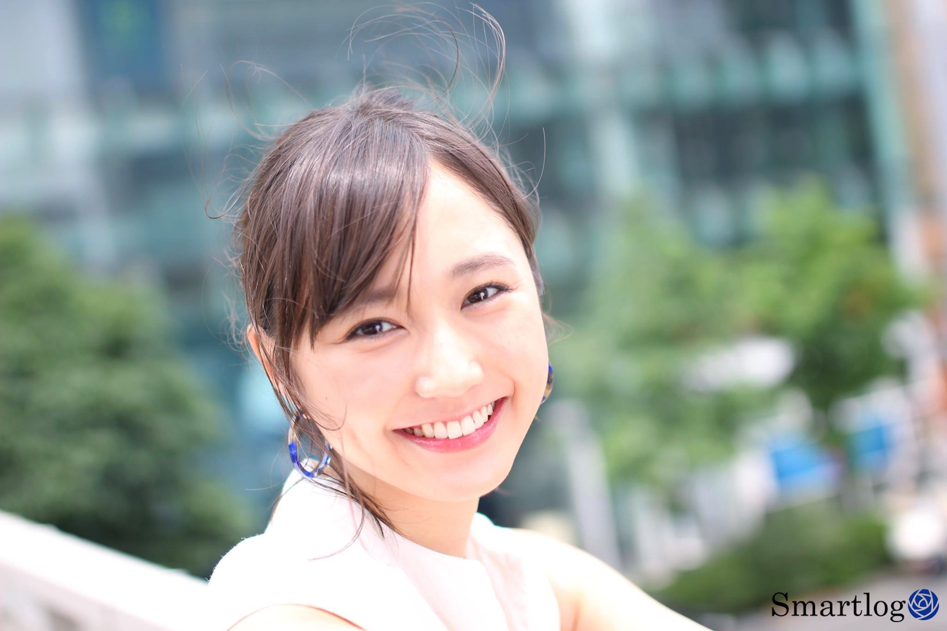 鈴木友菜。ただ、美女が好き。