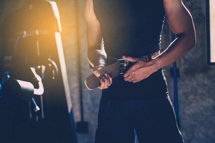 加圧シャツの効果がスゴい。トレーニングの質を高めるアイテムが大人気！