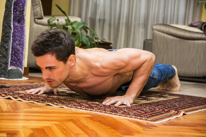 自宅で行える大胸筋トレーニング