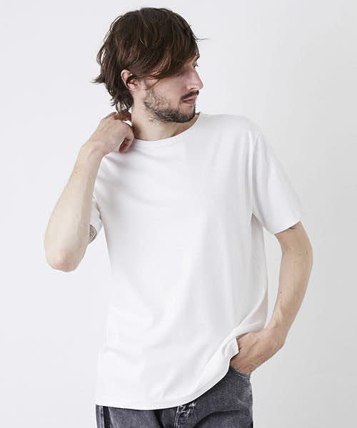 白tシャツで おしゃれ に仕上げる 12パターンの着こなし術を大公開 Smartlog 白tシャツで おしゃれ に仕上げる 12パターンの着こなし術を大公開 Smartlog