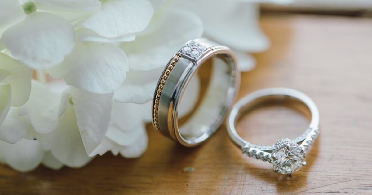 ピンキーリングの人気ブランド5選 彼女のプレゼントに最適な指輪とは Smartlog ピンキーリングの人気ブランド5選 彼女のプレゼントに最適な指輪とは Smartlog