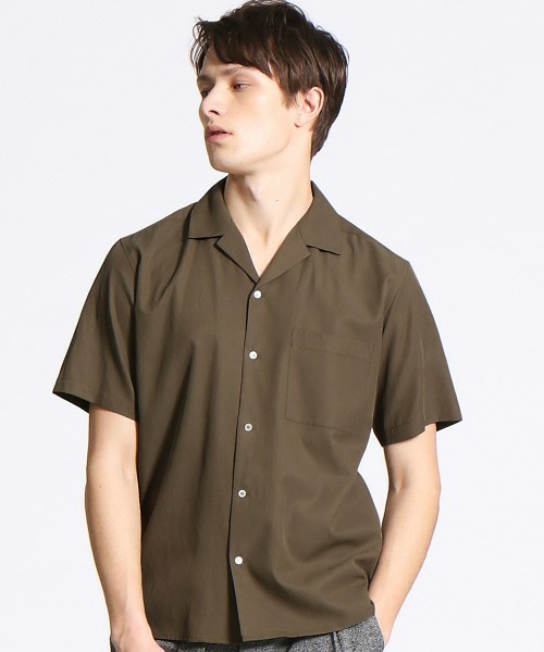 高いシャツならではの“贅沢な気品”...