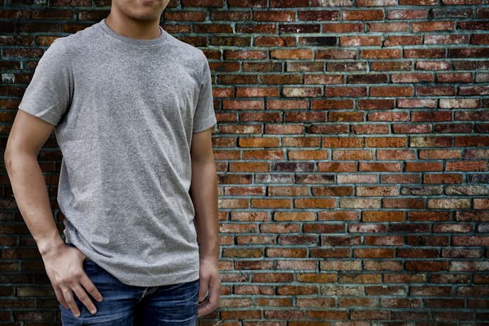 種類別 Tシャツのメンズ着こなし術 外さない鉄板コーディネートとは Smartlog