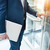 エレベーターのビジネスマナー。席次(上座・...