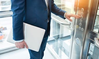 タクシーや乗用車の座席の上座 下座 マナーと車の席次を徹底公開 Smartlog タクシーや乗用車の座席の上座 下座 マナーと車の席次を徹底公開 Smartlog