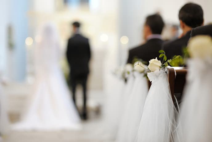 結婚式のng服装とは 男性ゲストが参考にすべき正しいスーツの着こなし術 Smartlog