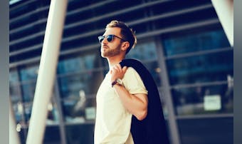 30代男性に似合う髪型。大人スタイ...