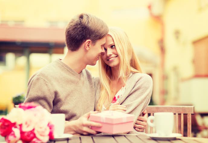 大切な妻へ 結婚記念日の人気プレゼントランキング Smartlog