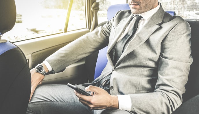 タクシーや乗用車の座席の上座 下座 マナーと車の席次を徹底公開 Smartlog タクシーや乗用車の座席の上座 下座 マナーと車の席次を徹底公開 Smartlog