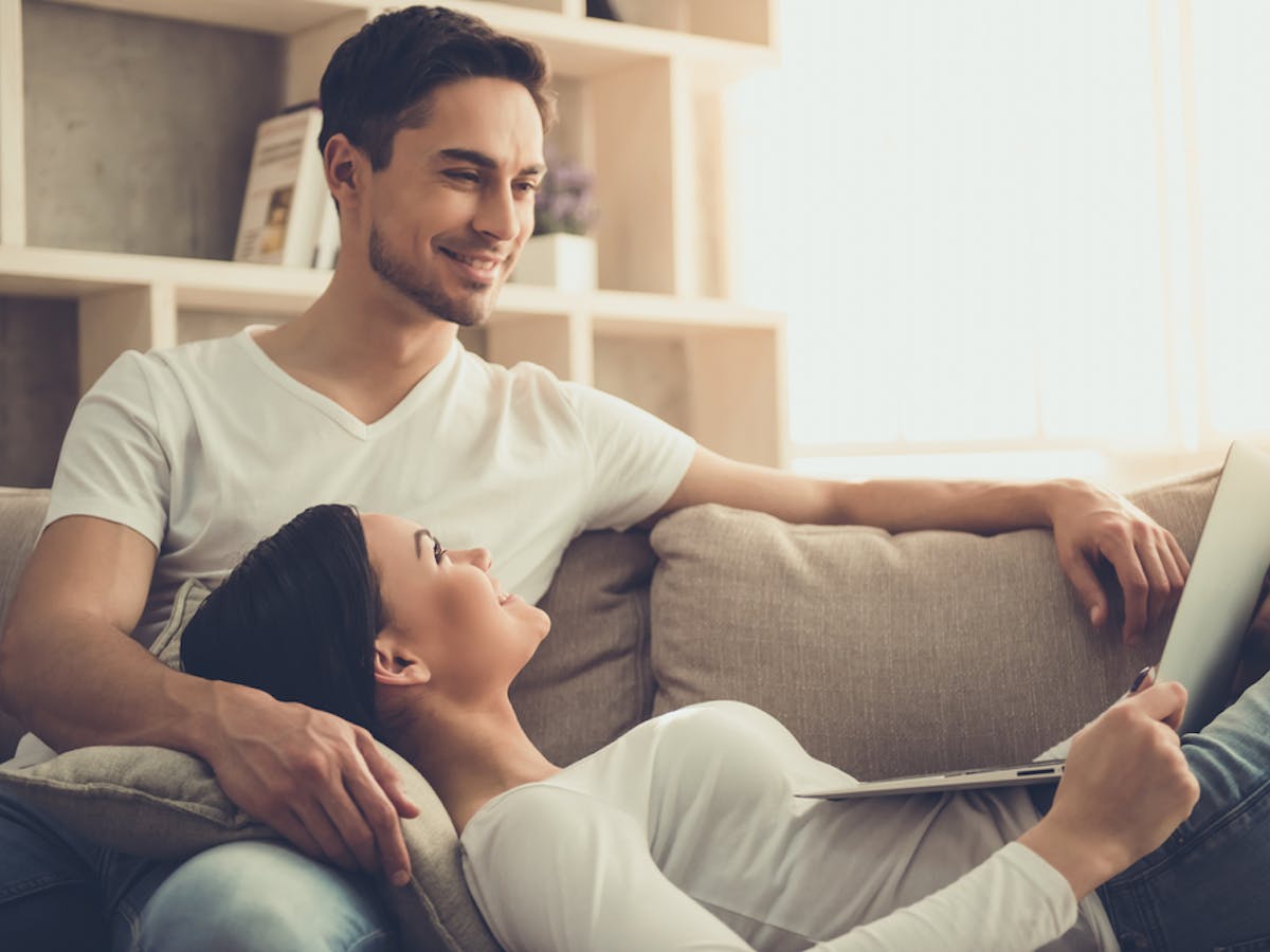 おうちデート のアイディア21選 彼氏彼女の家ですること やることとは Smartlog おうちデート のアイディア21選 彼氏彼女の家ですること やることとは Smartlog