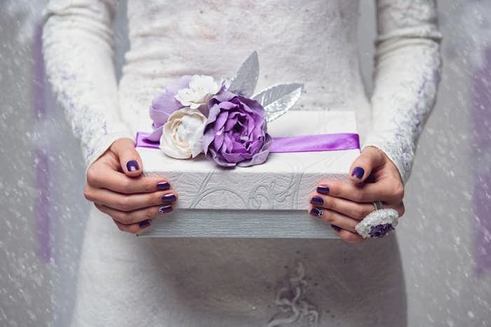 結婚祝いはお菓子のプレゼントがおすすめ 幸せを願うスイーツを大特集 Smartlog 結婚祝いはお菓子のプレゼントがおすすめ 幸せを願うスイーツを大特集 Smartlog