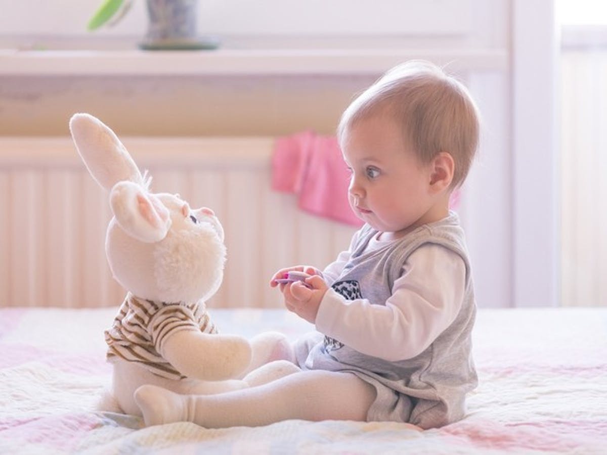 女の子編 1歳の子供が喜ぶ誕生日プレゼント集 人生初の誕生日を祝うギフトとは Smartlog 女の子編 1歳の子供が喜ぶ誕生日プレゼント集 人生初の誕生日を祝うギフトとは Smartlog
