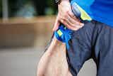 大腿四頭筋のストレッチ方法。前ももの筋肉を伸ばす効果的な柔軟体操6選
