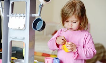 2歳の子供に贈る人気誕生日プレゼント ジャンル別おすすめ商品とは Smartlog 2歳の子供に贈る人気誕生日プレゼント ジャンル別おすすめ商品とは Smartlog