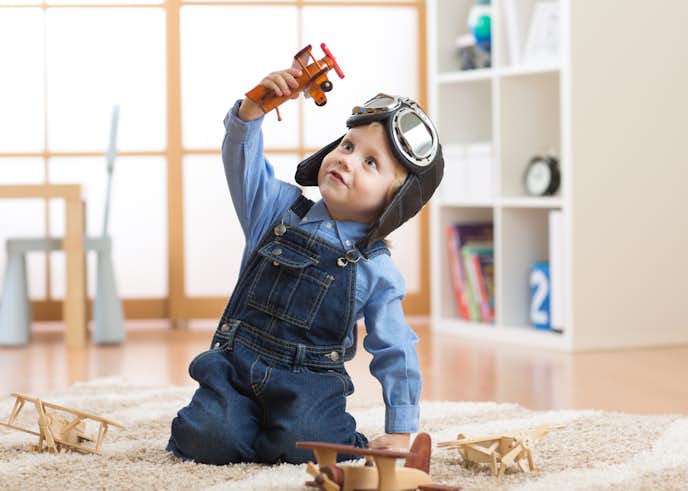 2歳の男の子が夢中になる誕生日プレゼント 子どもが喜ぶ人気おもちゃとは Smartlog