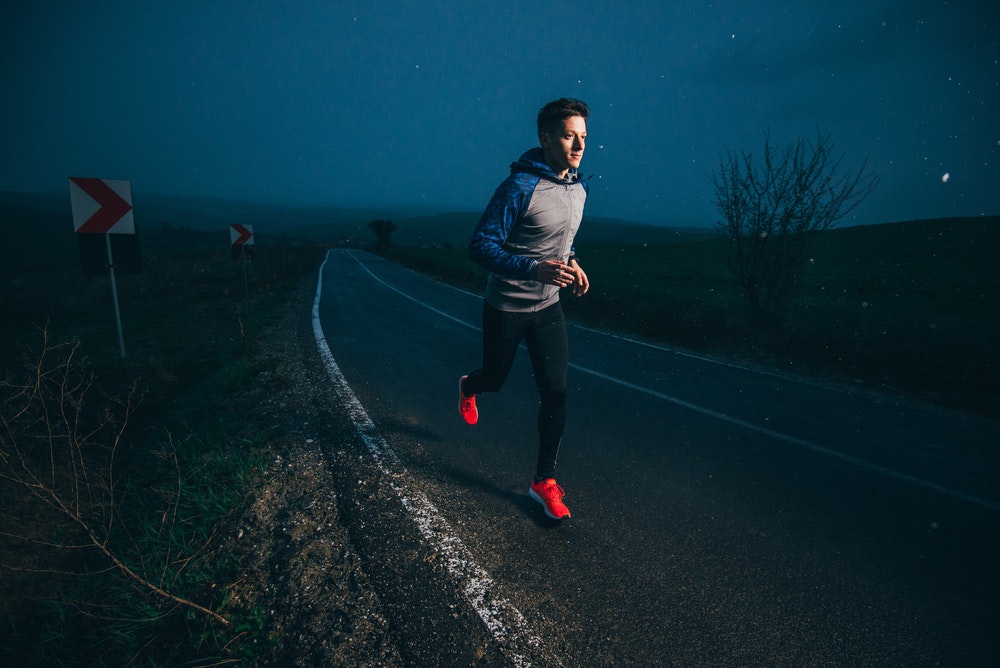 ランニング用ライトのおすすめ人気ランキング｜夜でも安心して走れるアイテムとは？ | セレクト by Smartlog