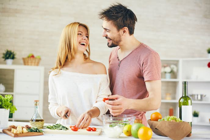 おとなしい女性がモテる魅力とは 男が守りたくなる男性心理を大公開 Smartlog