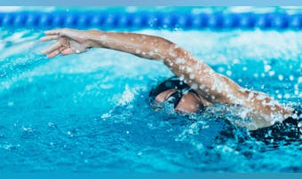 水泳ダイエットを成功させる効果的なメニュー｜プールで痩せる方法を解説！
