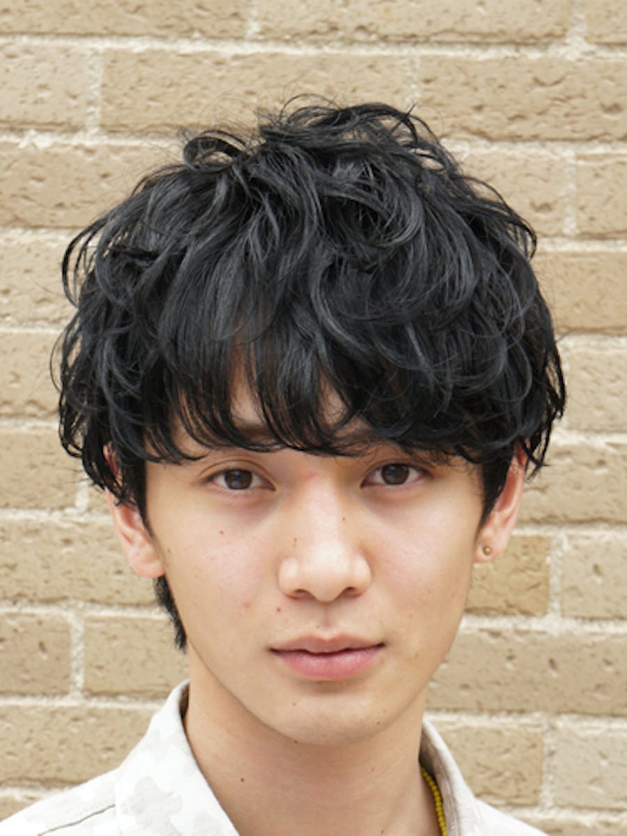 自然に魅了する 無造作ヘア の作り方 おすすめメンズワックスも Smartlog 自然に魅了する 無造作ヘア の作り方 おすすめメンズワックスも Smartlog