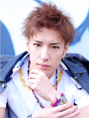 21年秋を彩るメンズ髪型17種類 自分好みのオータムアレンジを Smartlog 21年秋を彩るメンズ髪型17種類 自分好みのオータムアレンジを Smartlog