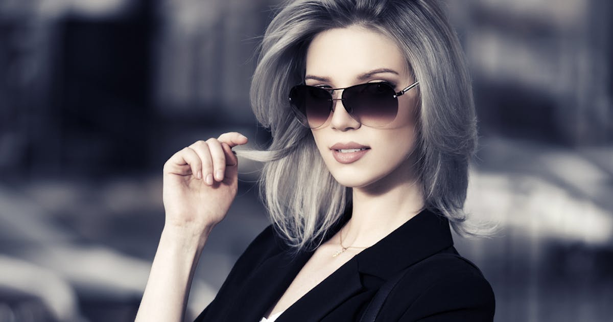 嫉妬深い彼女の特徴 心理とは 女性の不安と束縛心を和らげる対処法を大公開 Smartlog 嫉妬深い彼女の特徴 心理とは 女性の不安と束縛心を和らげる対処法を大公開 Smartlog