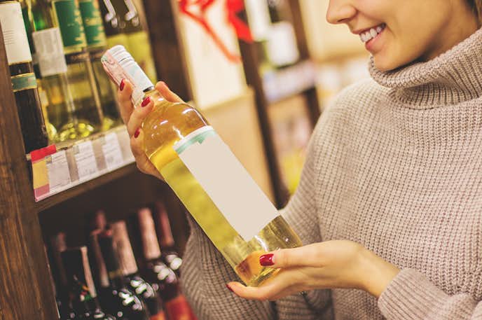 酒癖が悪い女性の性格 特徴 男からモテない理由と酒癖を治す対処法を公開 Smartlog 酒癖が悪い女性の性格 特徴 男からモテない理由と酒癖を治す対処法を公開 Smartlog